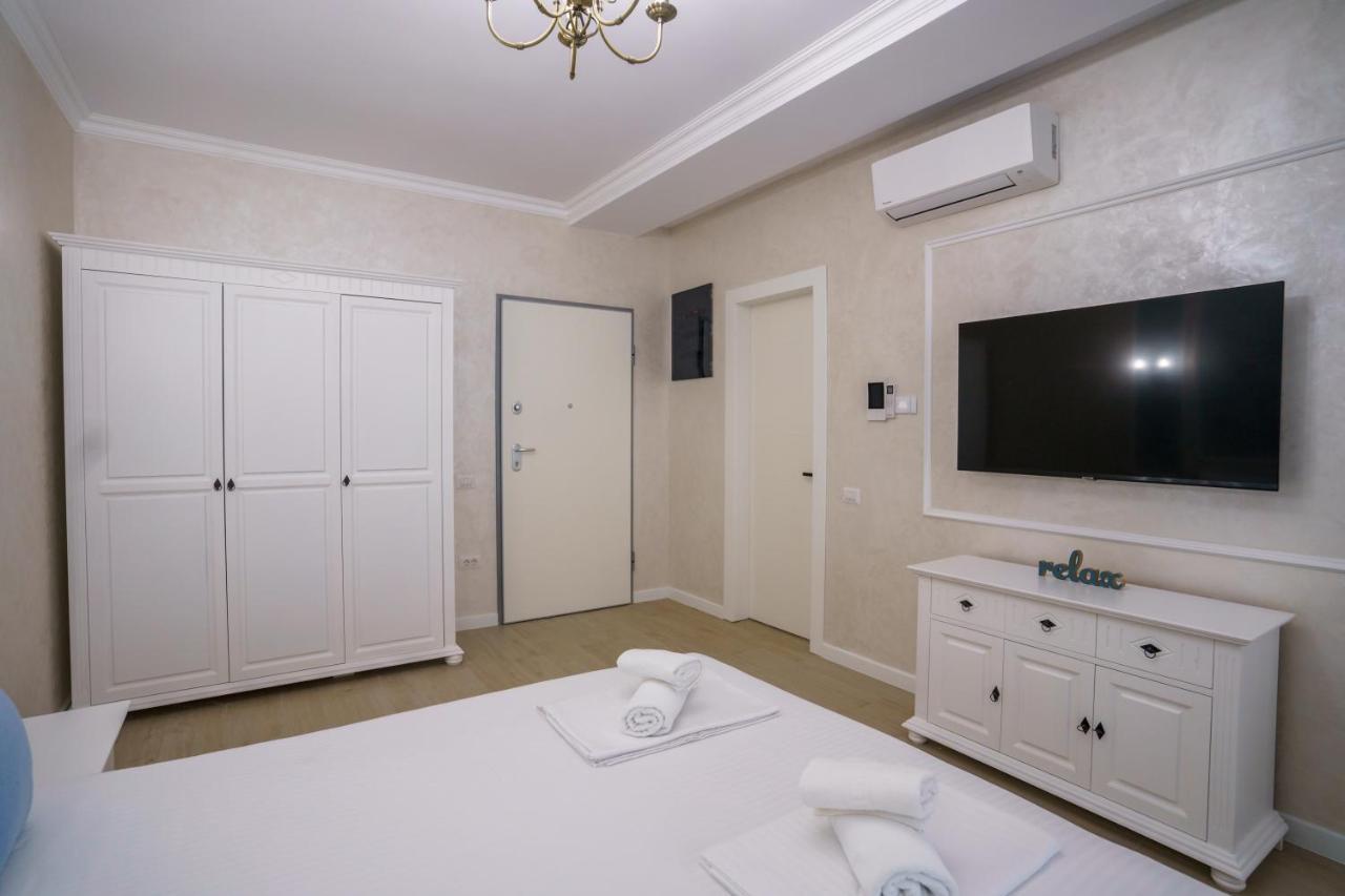 On Mamaia