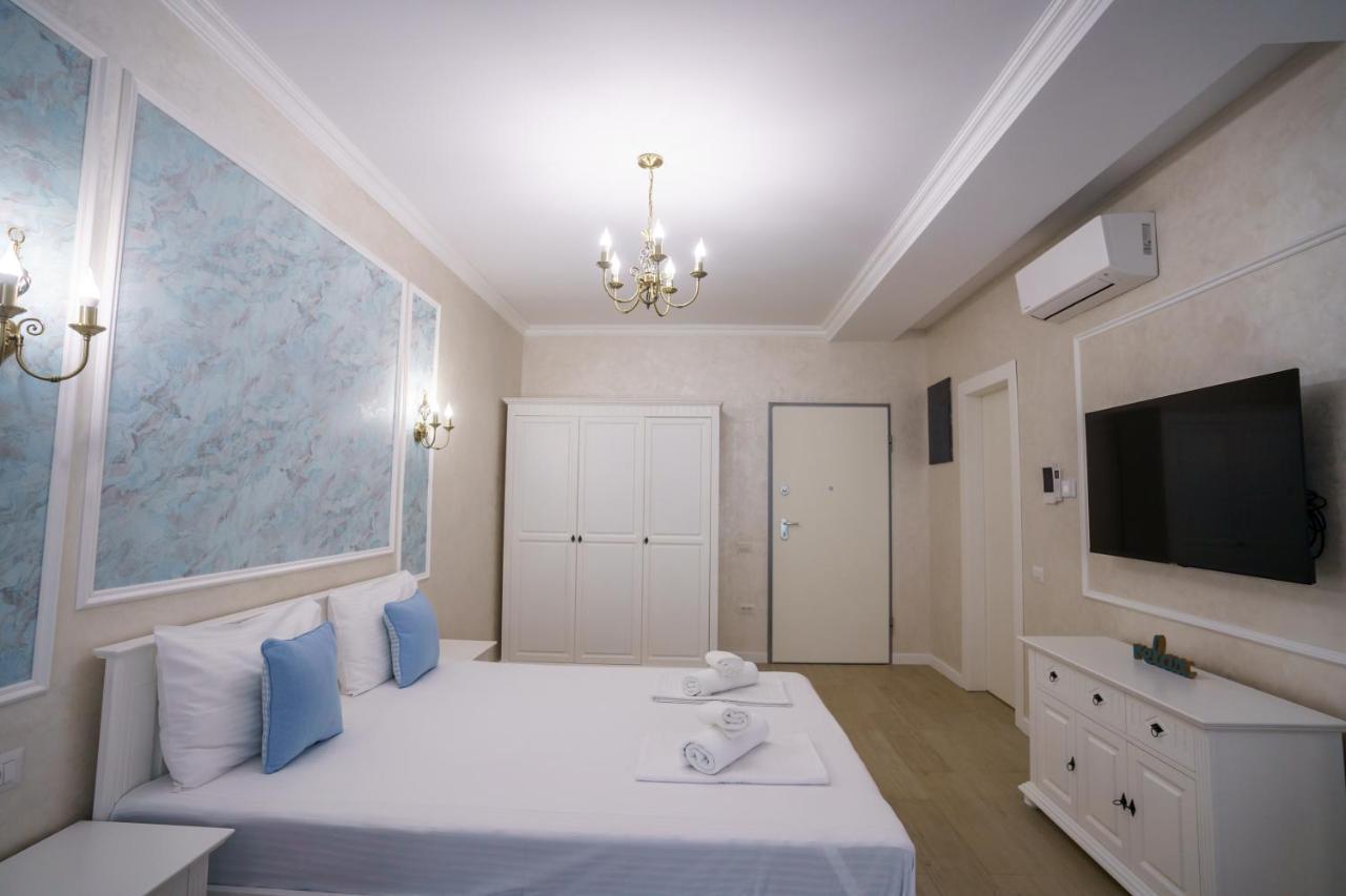 On * Mamaia